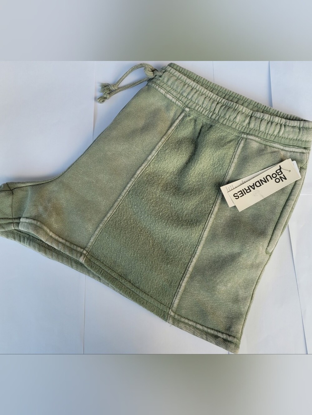 No Boundaries Sweatshorts Sleep Shorts NWT & Beautiful ❤️ Sage Green XXL (20)